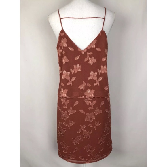 19 Cooper Floral Vneck Spaghetti Strap Shift Dress - Picture 4 of 7